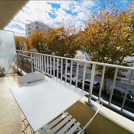 Joli Studio Avec Terrasse * Nice